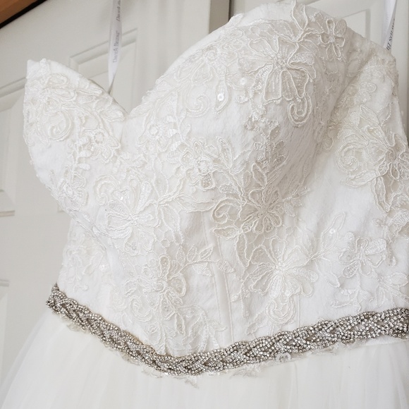 Wedding Dress - Picture 6 of 6